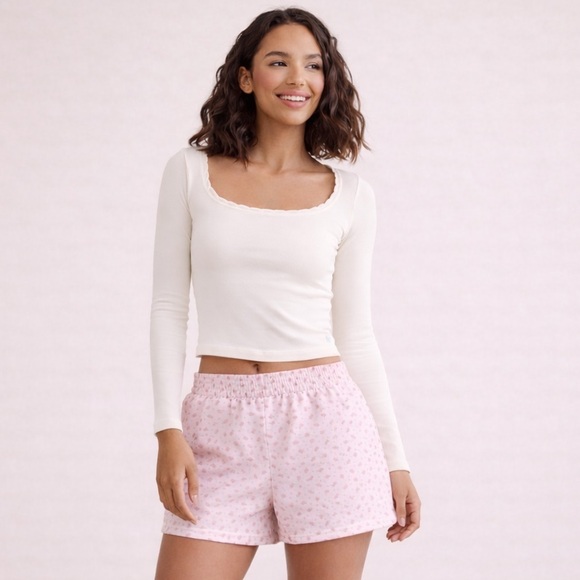 Altar'd State Tops - Altar’d State Long Sleeve Fitted Active Top – Cream Scalloped Neckline